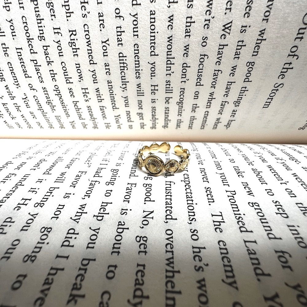 n e w | “tomorrow’s sunshine” 14k gold ring ⛅️